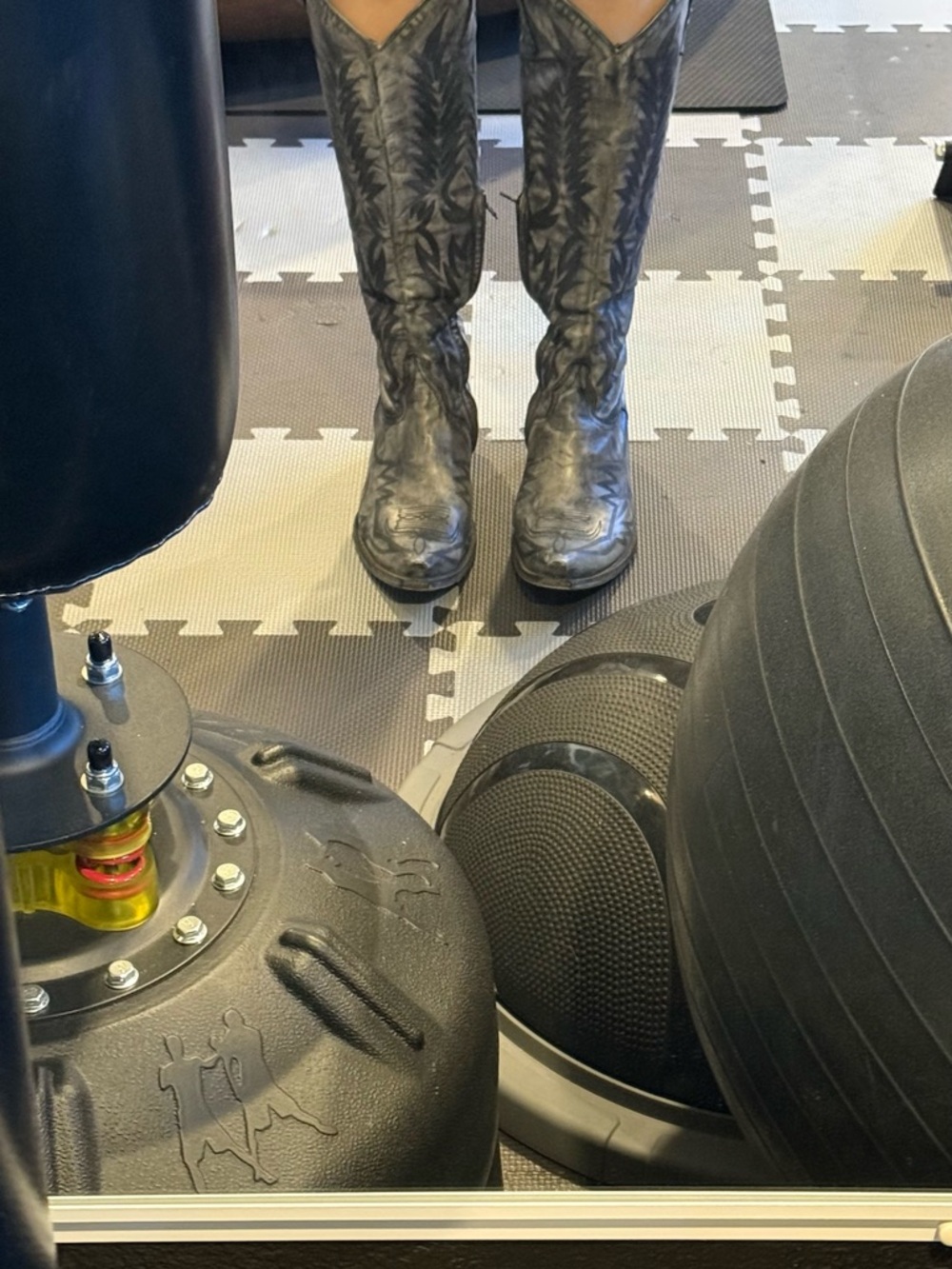 Old Gringo Gray Distressed Embroidered Cowboy Boots - Picture 7 of 10